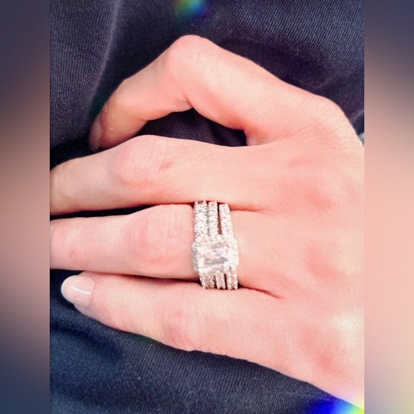 3PCS Women’s Engagement & Wedding Ring Set - Sz 6, Sparkling CZ 925 Silver Plate - Picture 6 of 9
